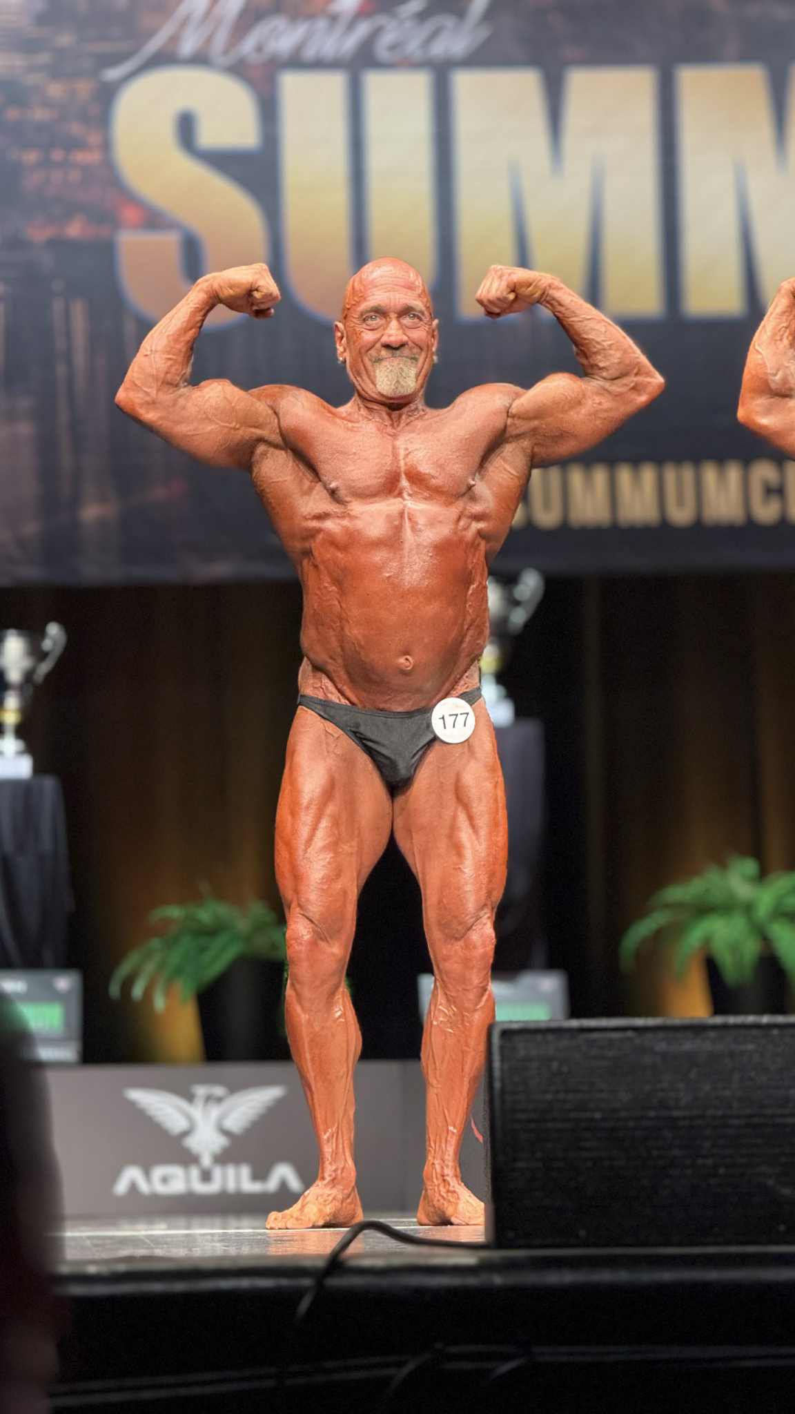 Luc Poulin — double bicep au Summum Classic